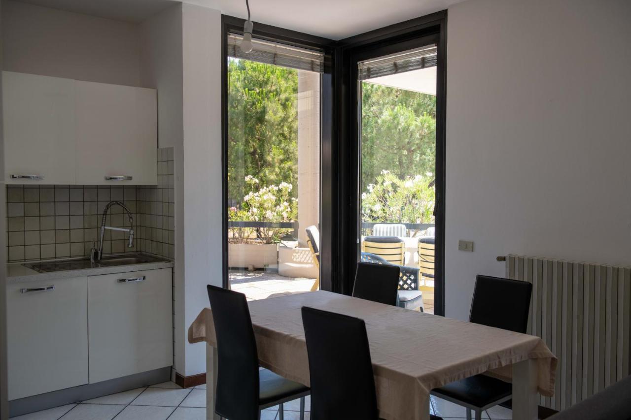 Ferienwohnung Garda Fantasy Terrazza Desenzano del Garda Exterior foto