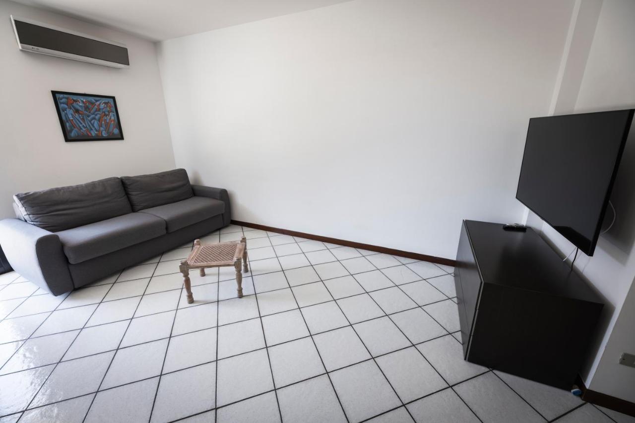 Ferienwohnung Garda Fantasy Terrazza Desenzano del Garda Exterior foto